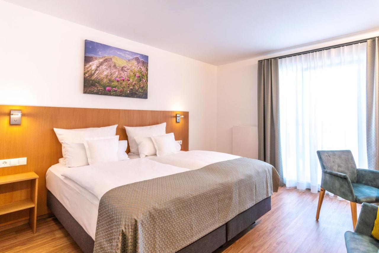 Hotel Elysee Зелигенштадт Экстерьер фото